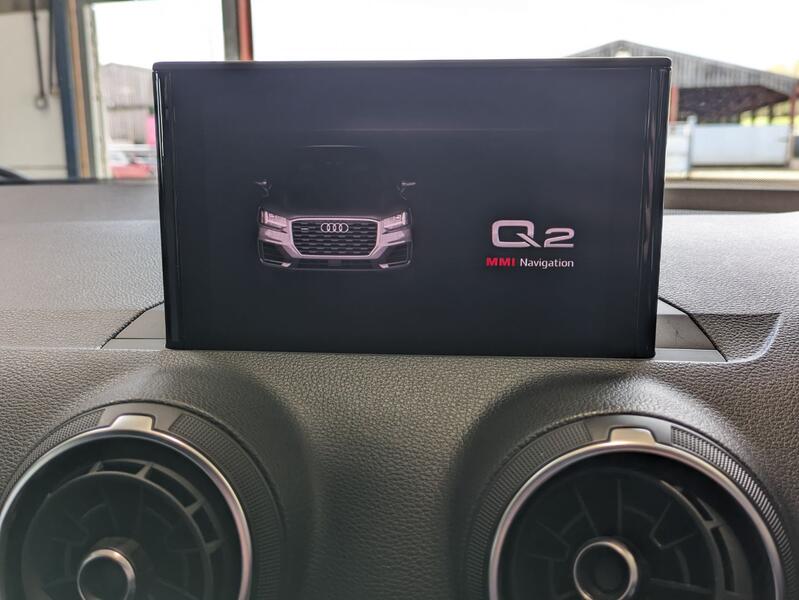 AUDI Q2