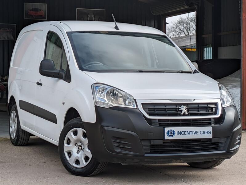 View PEUGEOT PARTNER 1.6 BlueHDi 855 Professional manual. SAT NAV. JUST SERVICED. PARKING SENSORS