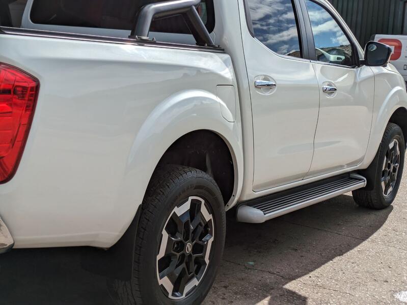 NISSAN NAVARA