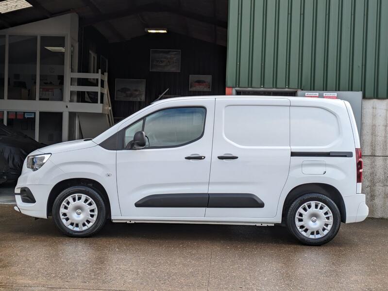 VAUXHALL COMBO