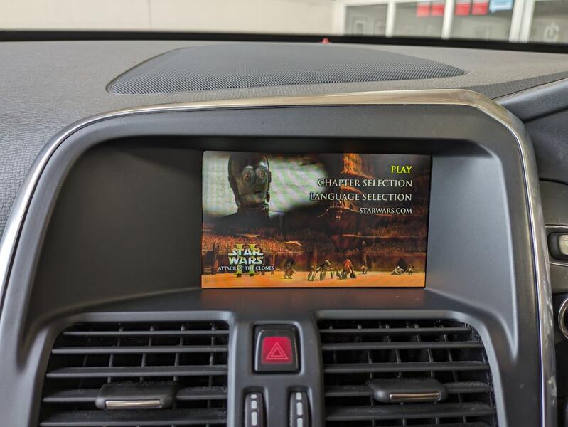 View VOLVO XC60 2.0 D4 SE NAV (181hp). 2 OWNERS. SAT NAV. DVD PLAYER. POWER BOOT. LEATHER SEATS. £35 RFL. 