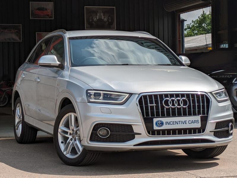 AUDI Q3