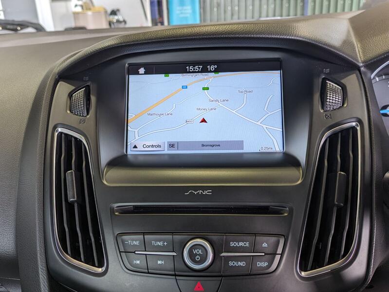 View FORD FOCUS 1.5 TDCi ST-Line 5dr. ULEZ. SAT NAV. 2 OWNERS. JUST SERVICED