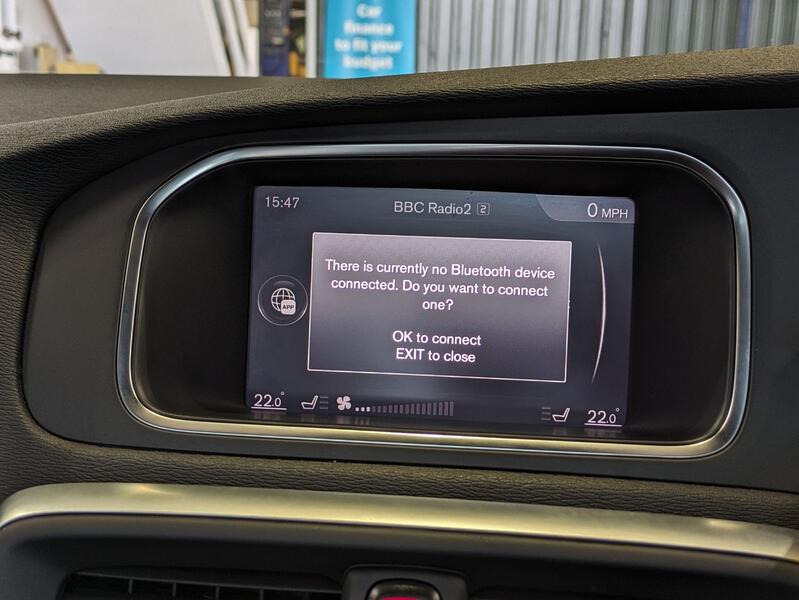VOLVO V40
