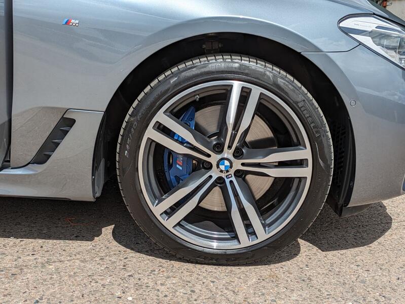BMW 6 SERIES