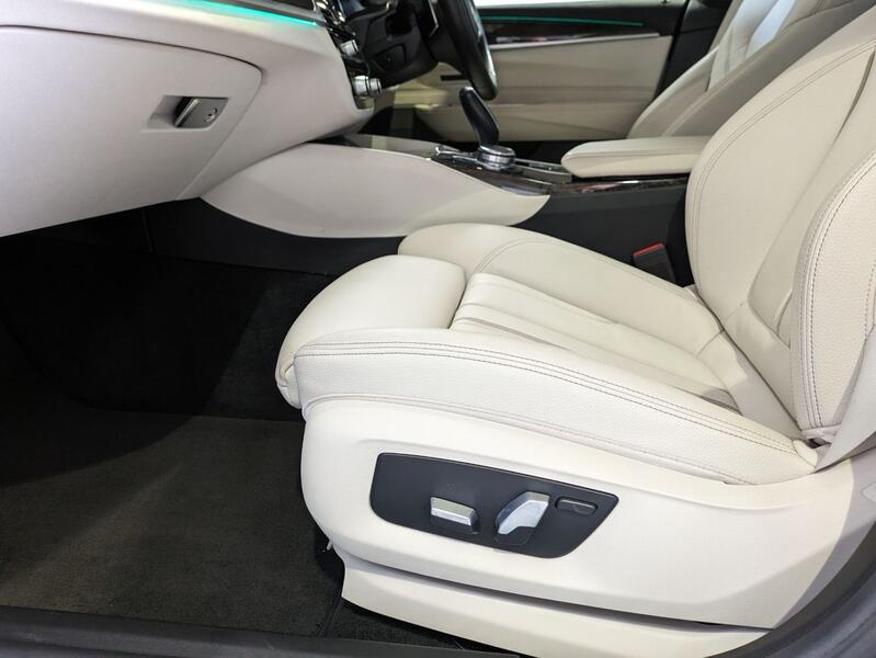 BMW 6 SERIES