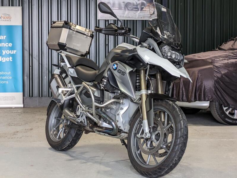 View BMW R1200GS GS ABS 2 OWNERS. LOW MILEAGE ADVENTURE BIKE WITH 7 SERVICES. HEATED GRIPS. TOPBOX. CRUISE CONTROL.