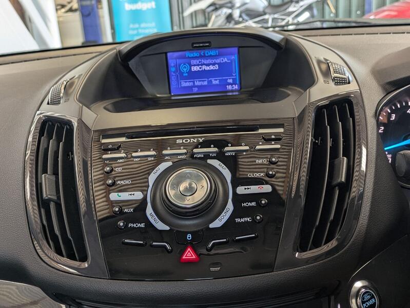FORD KUGA