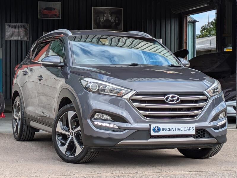 View HYUNDAI TUCSON 2.0 CRDi Blue Drive Premium manual. 2 OWNERS. SAT NAV. HEATED LEATHER. REAR CAMERA. SERVICE HISTORY.