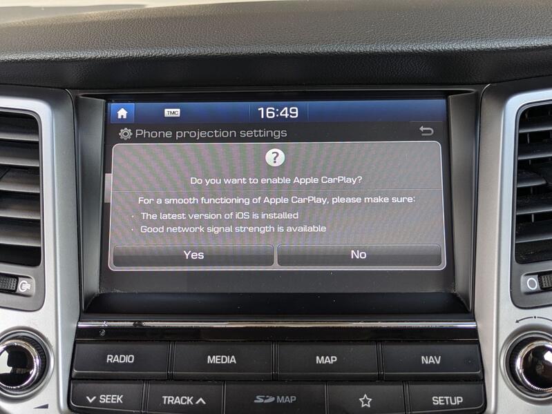 View HYUNDAI TUCSON 1.6 GDi Blue Drive SE Nav. CARPLAY. SAT NAV. HEATED SEATS. REAR CAMERA. ANDROID AUTO