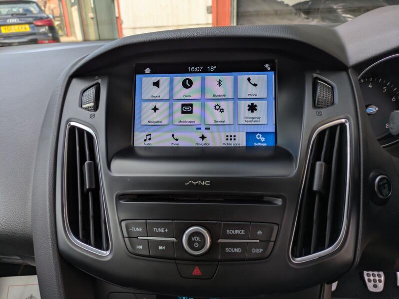 FORD FOCUS
