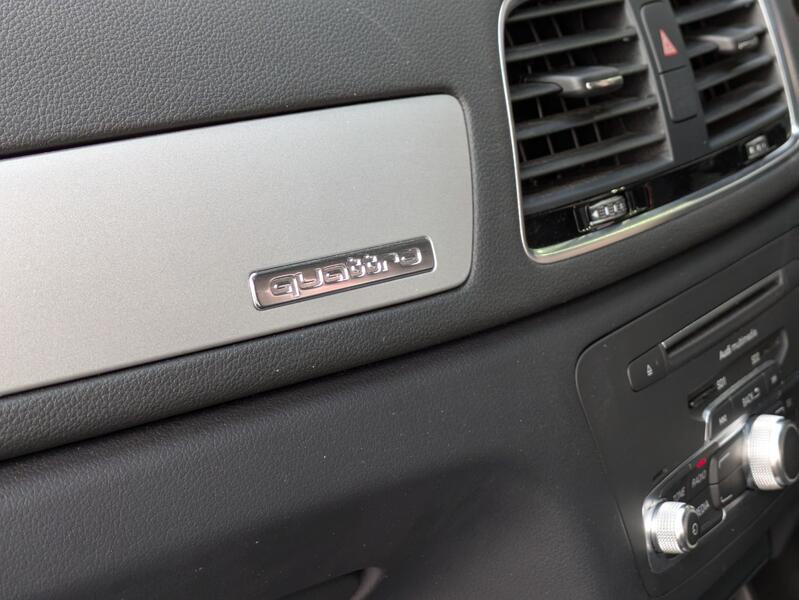 View AUDI Q3 2.0 TDI SE quattro manual. 2 OWNERS. 9 SERVICES. SAT NAV. XENON LIGHTS. TBELT DONE.