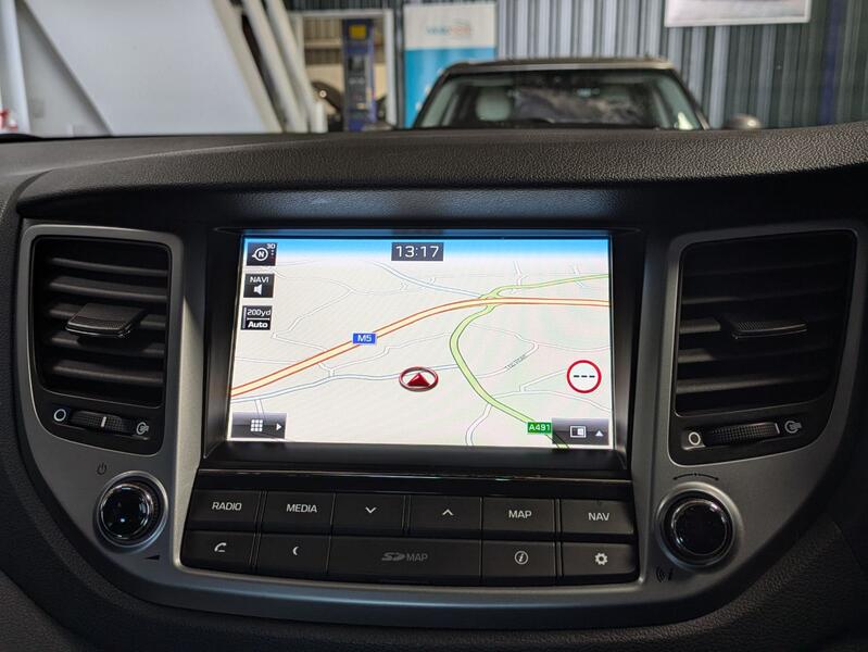 View HYUNDAI TUCSON 2.0 CRDi Blue Drive Premium SE. 1 OWNER. 9 HYUNDAI SERVICES. HUGE SPEC. PAN ROOF. SAT NAV. HTD LTHR