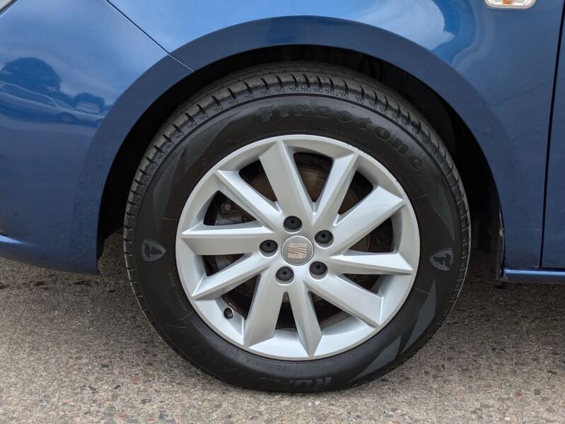 SEAT IBIZA