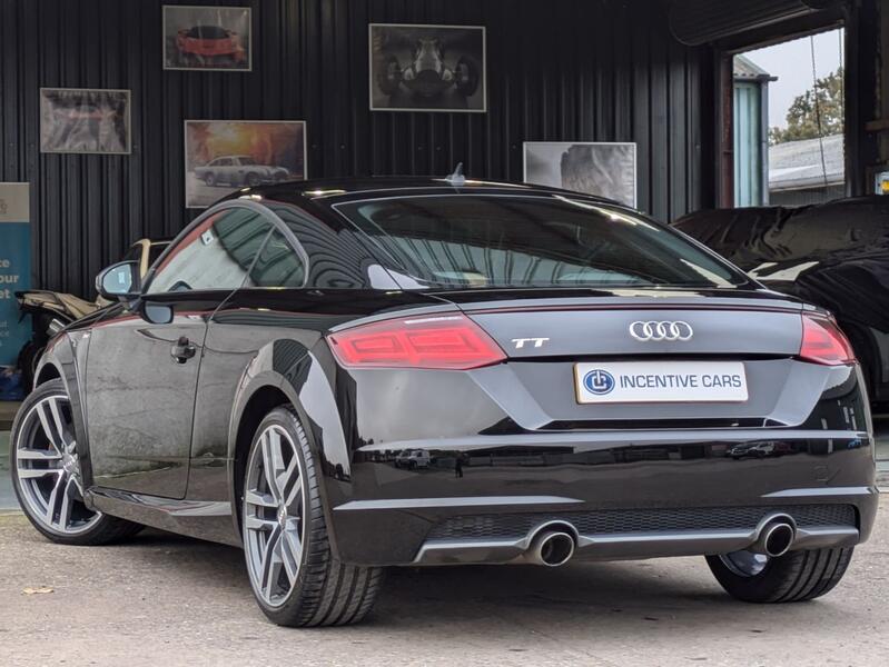 AUDI TT