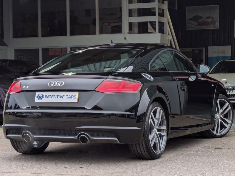 AUDI TT