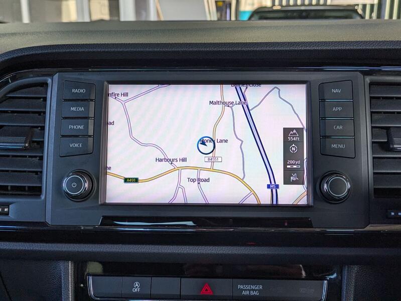 View SEAT ATECA 2.0 TDI XCELLENCE 4Drive. 2 OWNERS. BIG SPEC. HEATED LEATHER. SAT NAV. SERVICE HISTORY