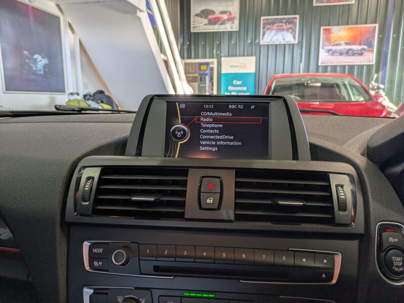 BMW 1 SERIES