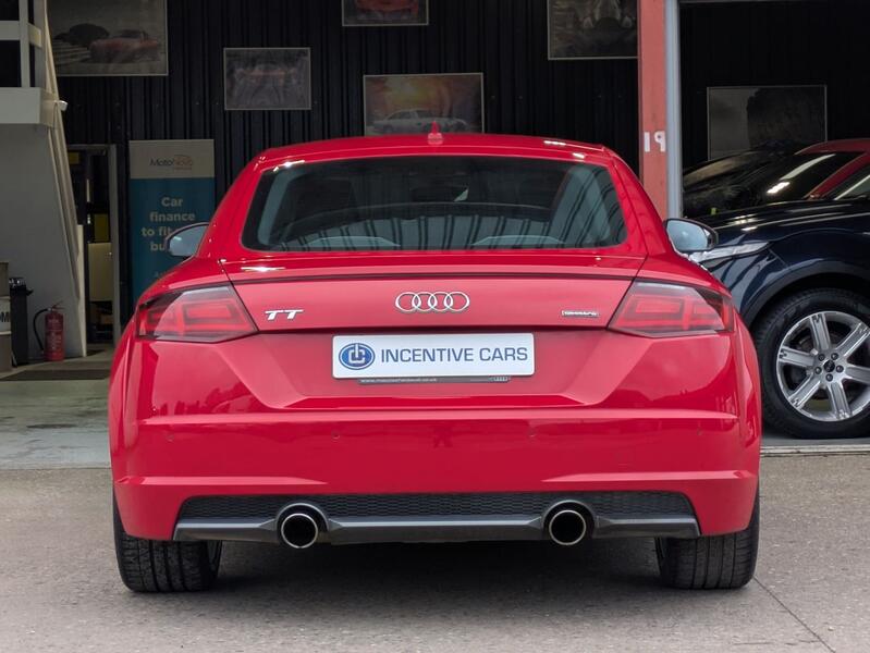 AUDI TT