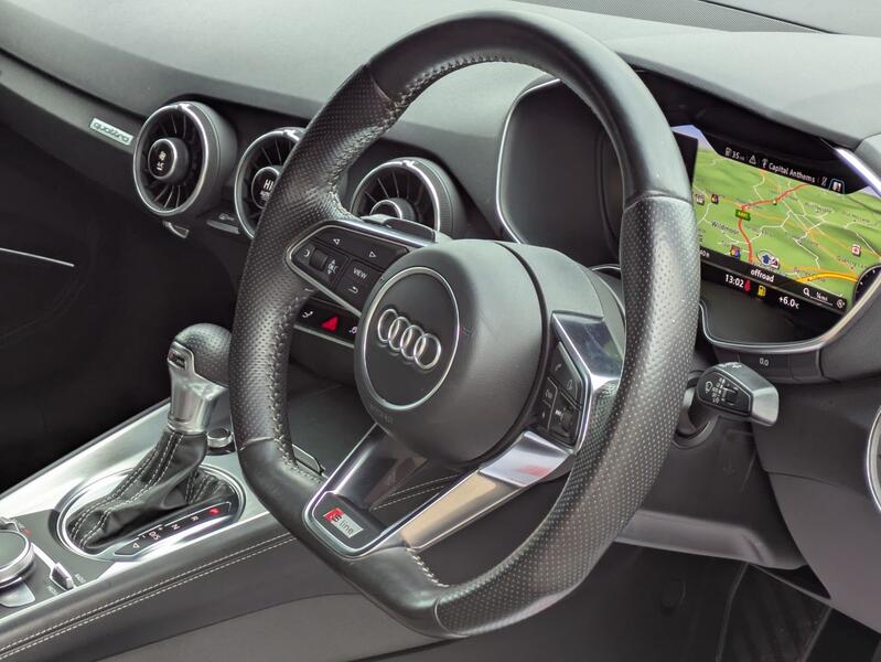 AUDI TT