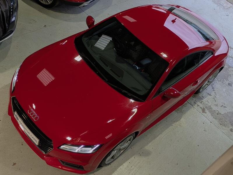 AUDI TT