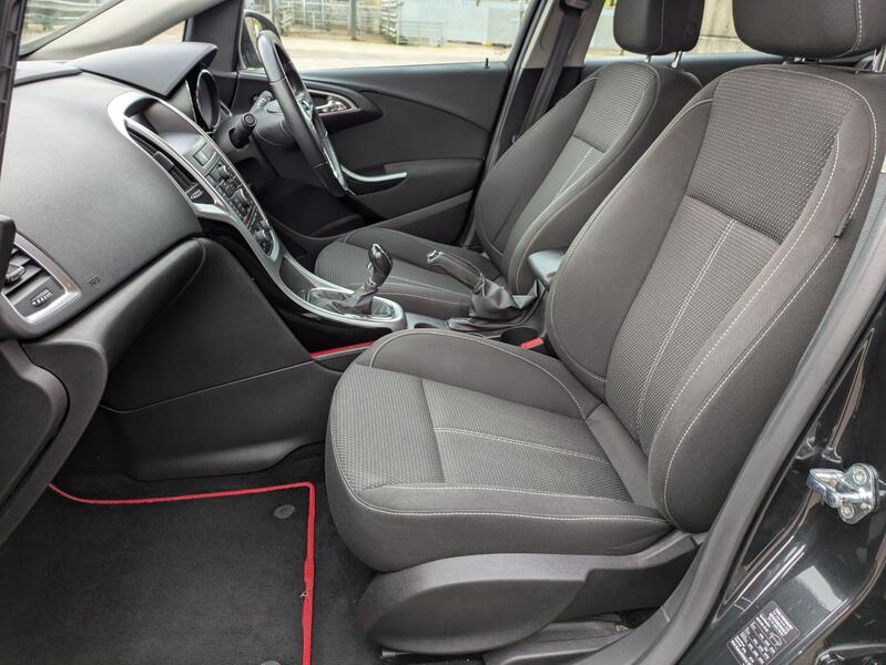 VAUXHALL ASTRA