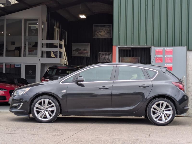 VAUXHALL ASTRA