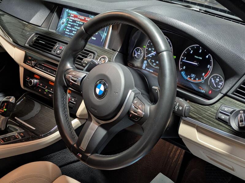 BMW 5 SERIES