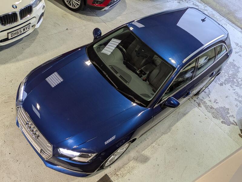 AUDI A4 AVANT