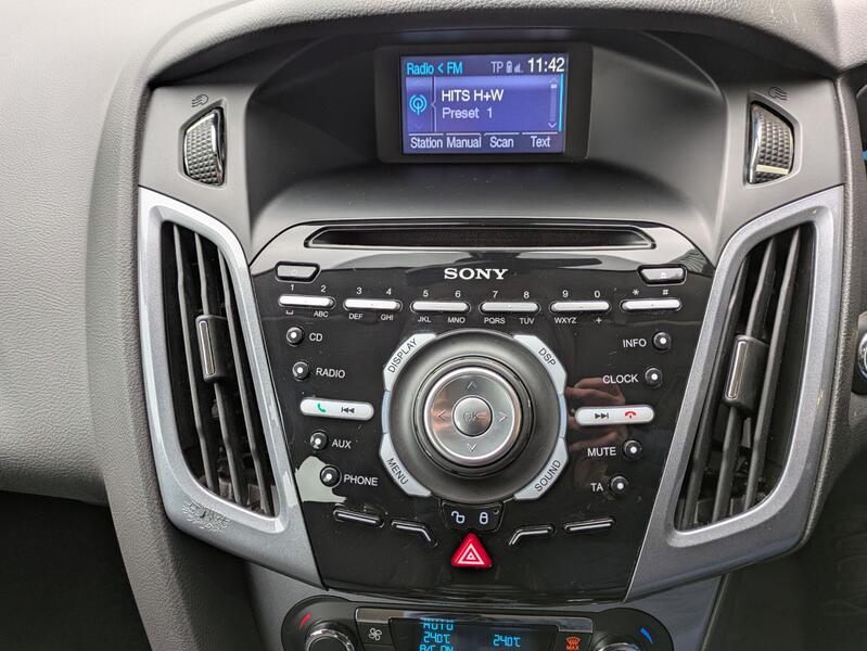 FORD FOCUS