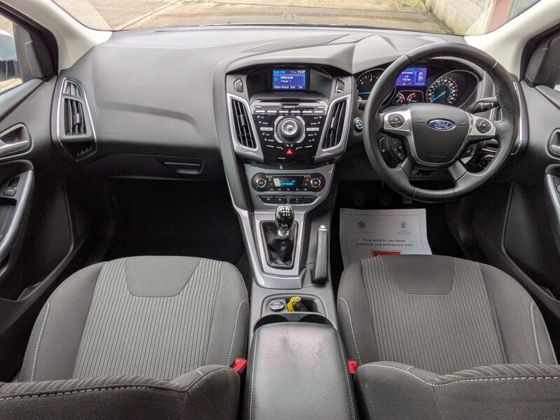 FORD FOCUS
