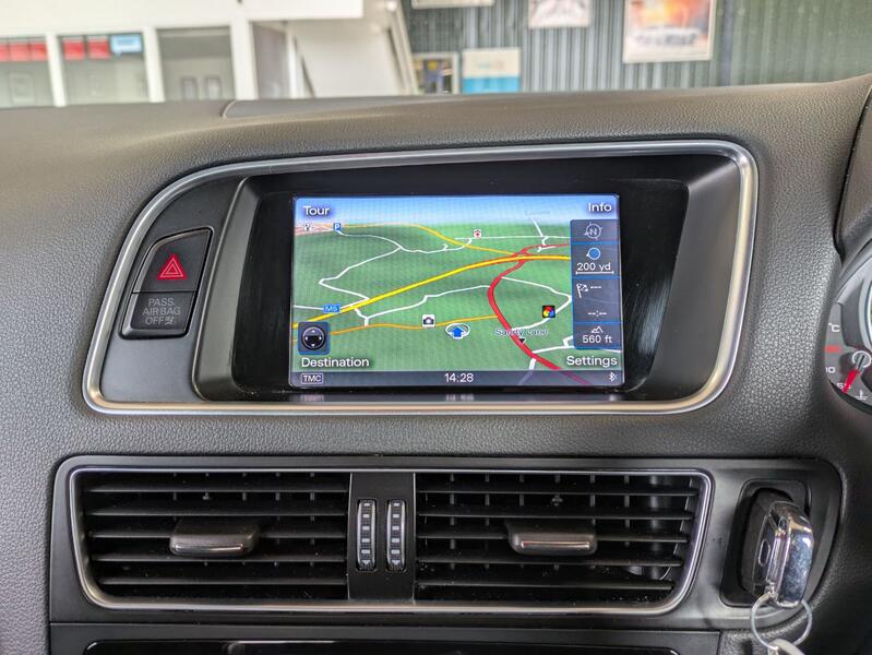 View AUDI Q5 2.0 TDI S line Plus quattro automatic. SAT NAV. DVD PLAYER. HEATED LEATHER SEATS.  8 SERVICES.