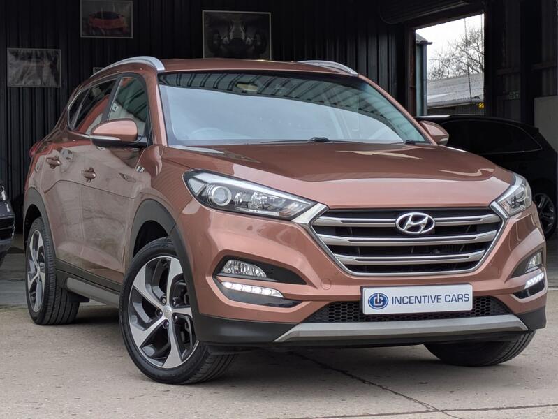 View HYUNDAI TUCSON 1.7 CRDi Blue Drive Sport Edition. SAT NAV. HEATED LEATHER. 8 SERVICES. REAR CAMERA. £35 RFL