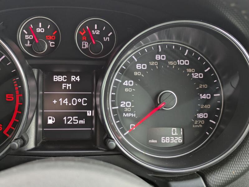 AUDI TT