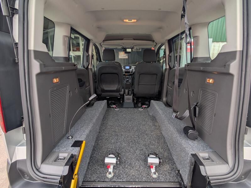 FORD TOURNEO CONNECT