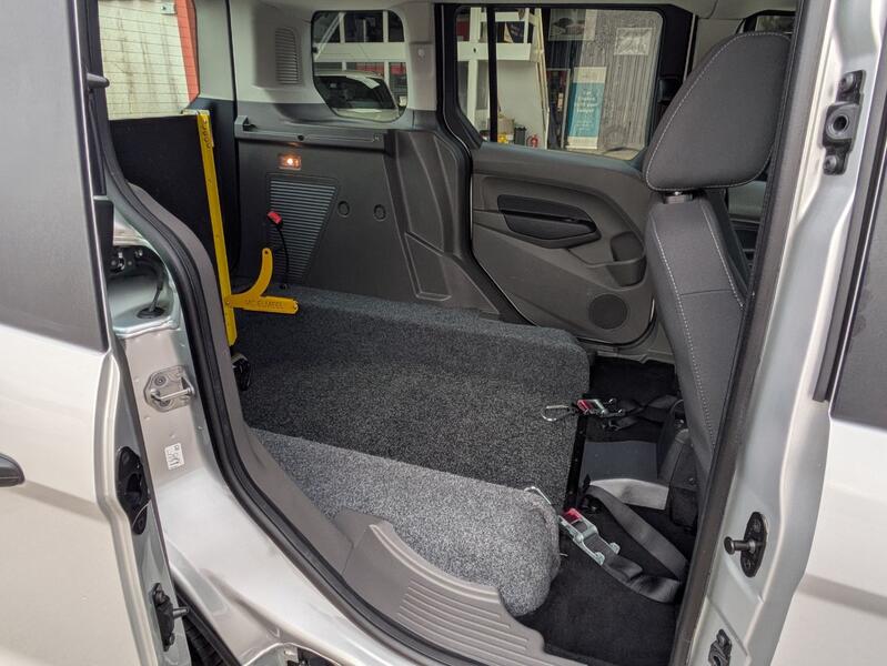 FORD TOURNEO CONNECT