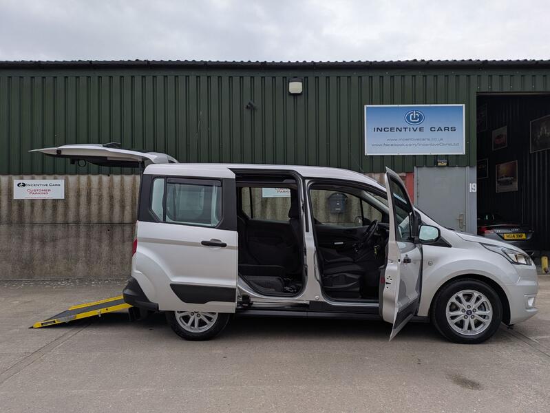 View FORD TOURNEO CONNECT 1.5 EcoBlue Zetec manual. WAV. 1 OWNER. FORD SERVICE HISTORY. REAR PARKING SENSORS. BLUETOOTH. 