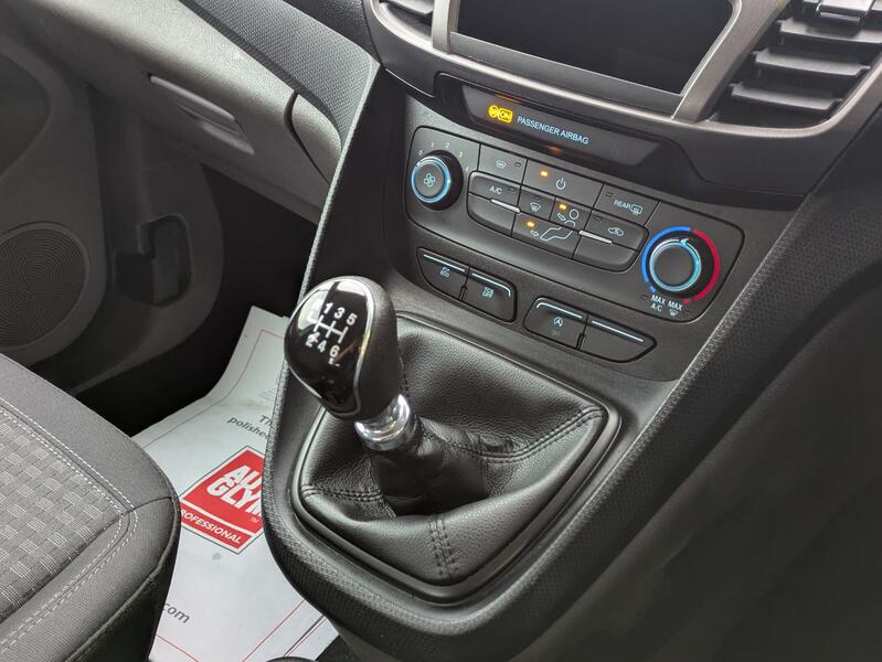 FORD TOURNEO CONNECT