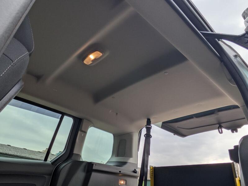 FORD TOURNEO CONNECT