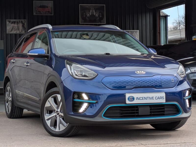 View KIA NIRO 64kWh 4+ automatic. 1 OWNER. KIA HISTORY. WARRANTY TO 12/2027. HUGE SPECIFICATION.