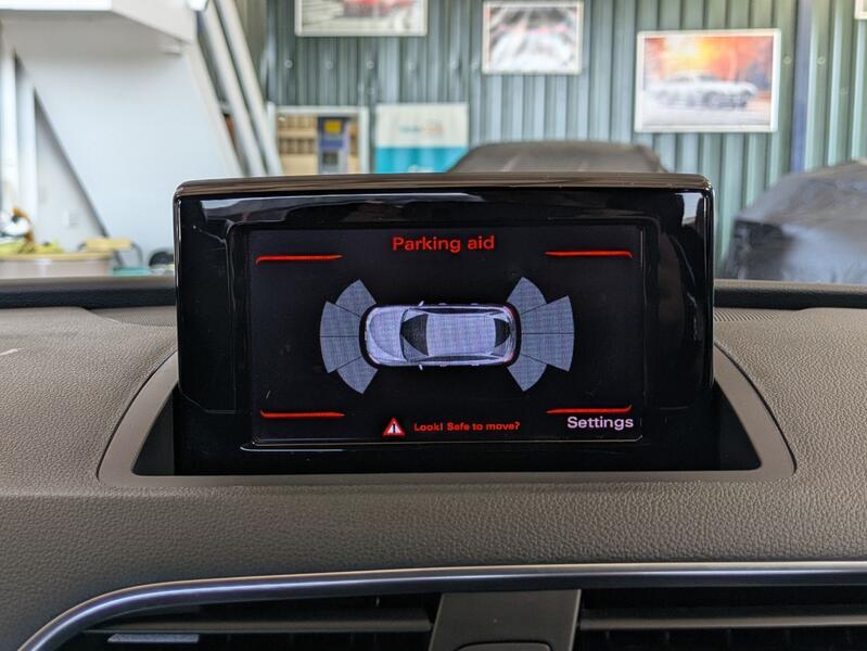 View AUDI Q3 2.0 TDI S line Plus. SAT NAV. 19