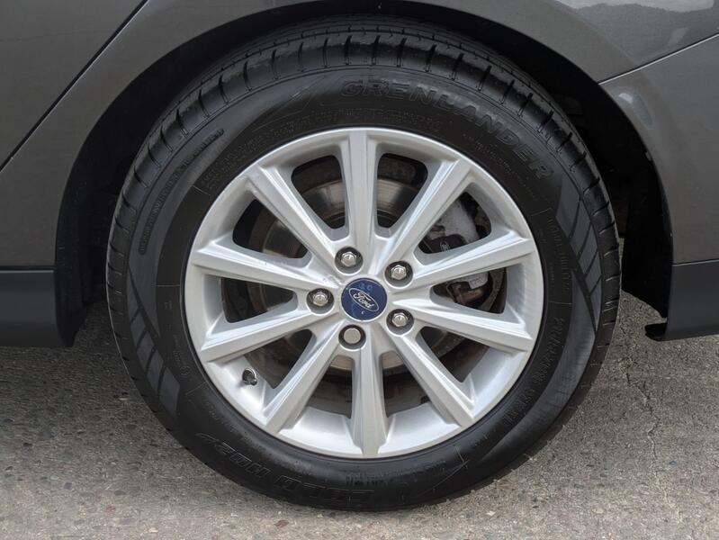 FORD FOCUS