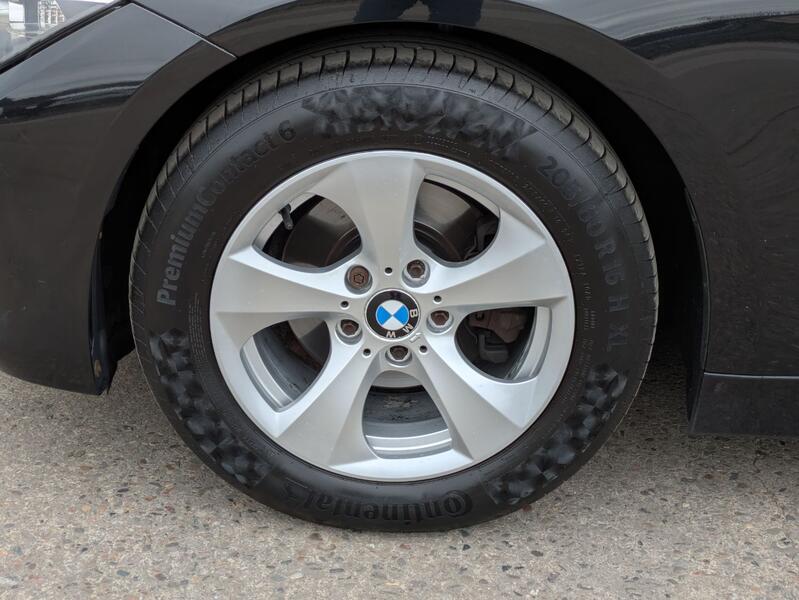 BMW 3 SERIES