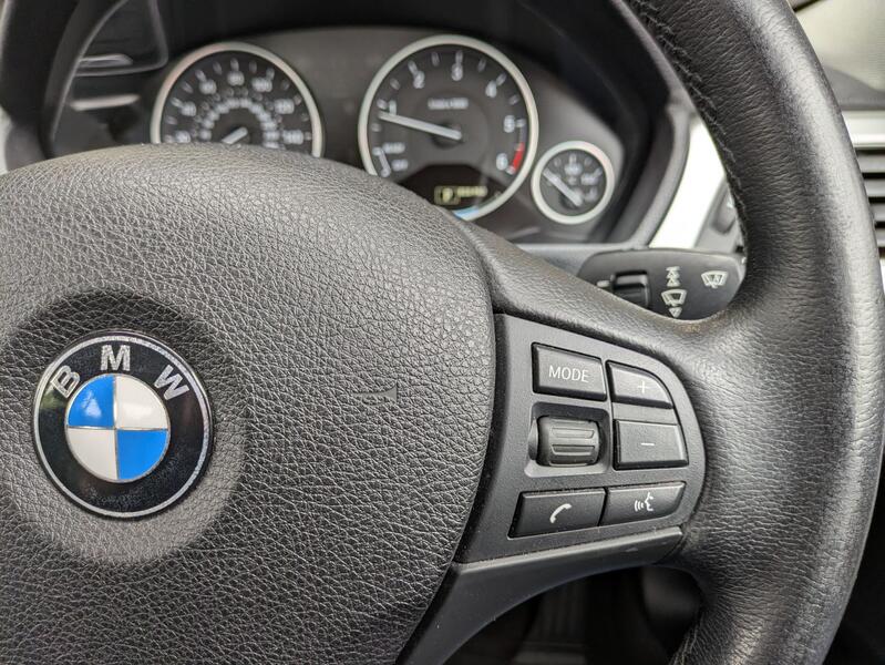 BMW 3 SERIES