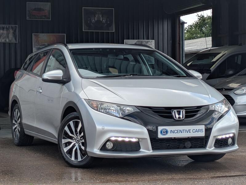 View HONDA CIVIC 1.6 i-DTEC SE Plus Tourer. 11 SERVICES. REAR VIEW CAMERA. PARKING SENSORS. £20 ROAD TAX.