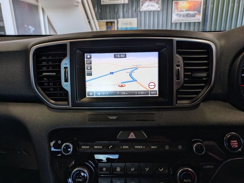 View KIA SPORTAGE 1.7 CRDi GT-Line. SAT NAV. APPLE CARPLAY. REAR CAMERA. HEATED LEATHER. XENON LIGHTS