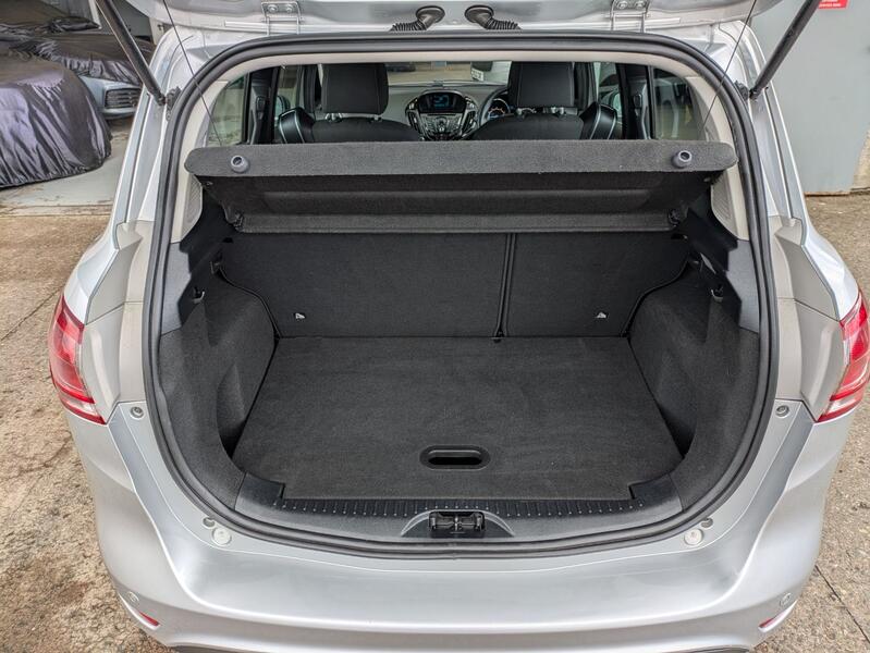 FORD B-MAX