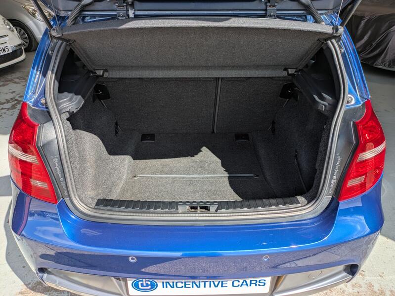 BMW 1 SERIES