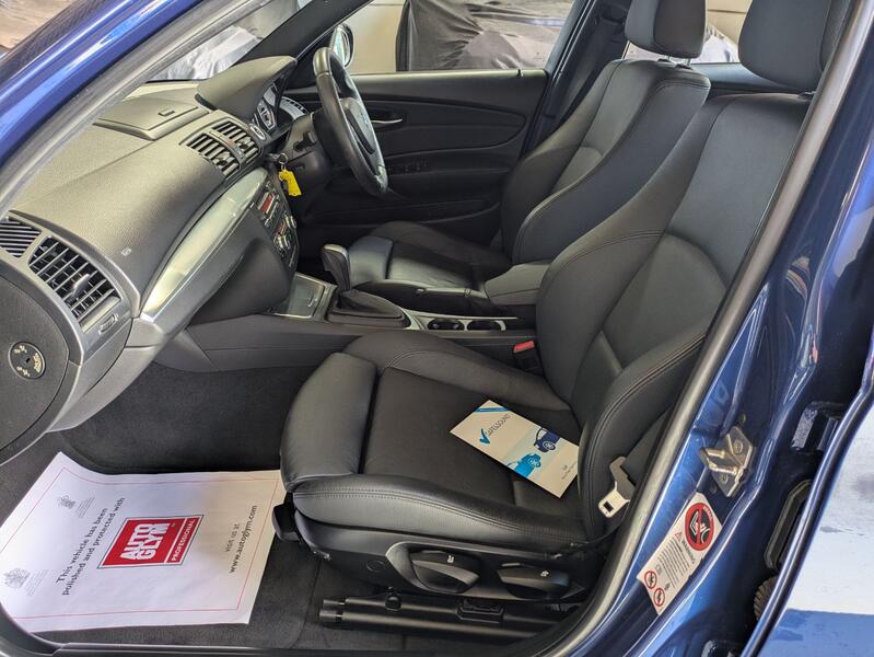 BMW 1 SERIES