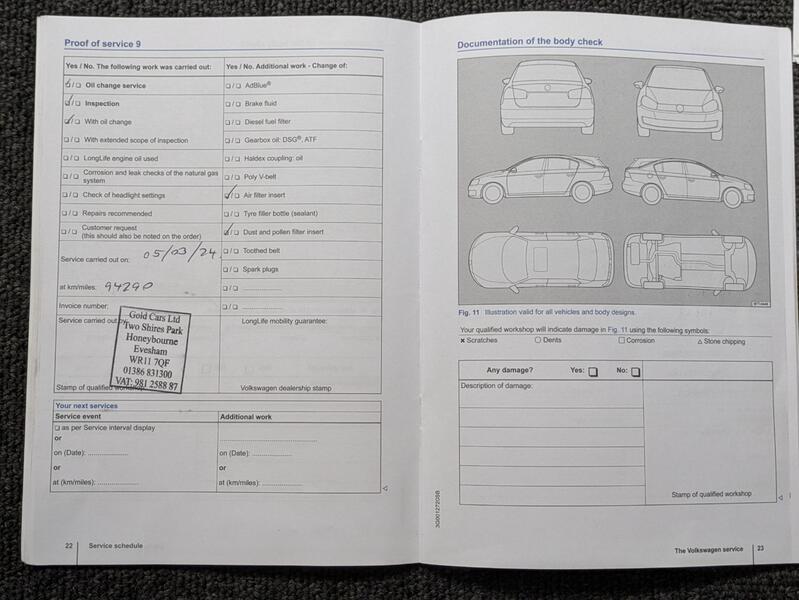 VOLKSWAGEN GOLF
